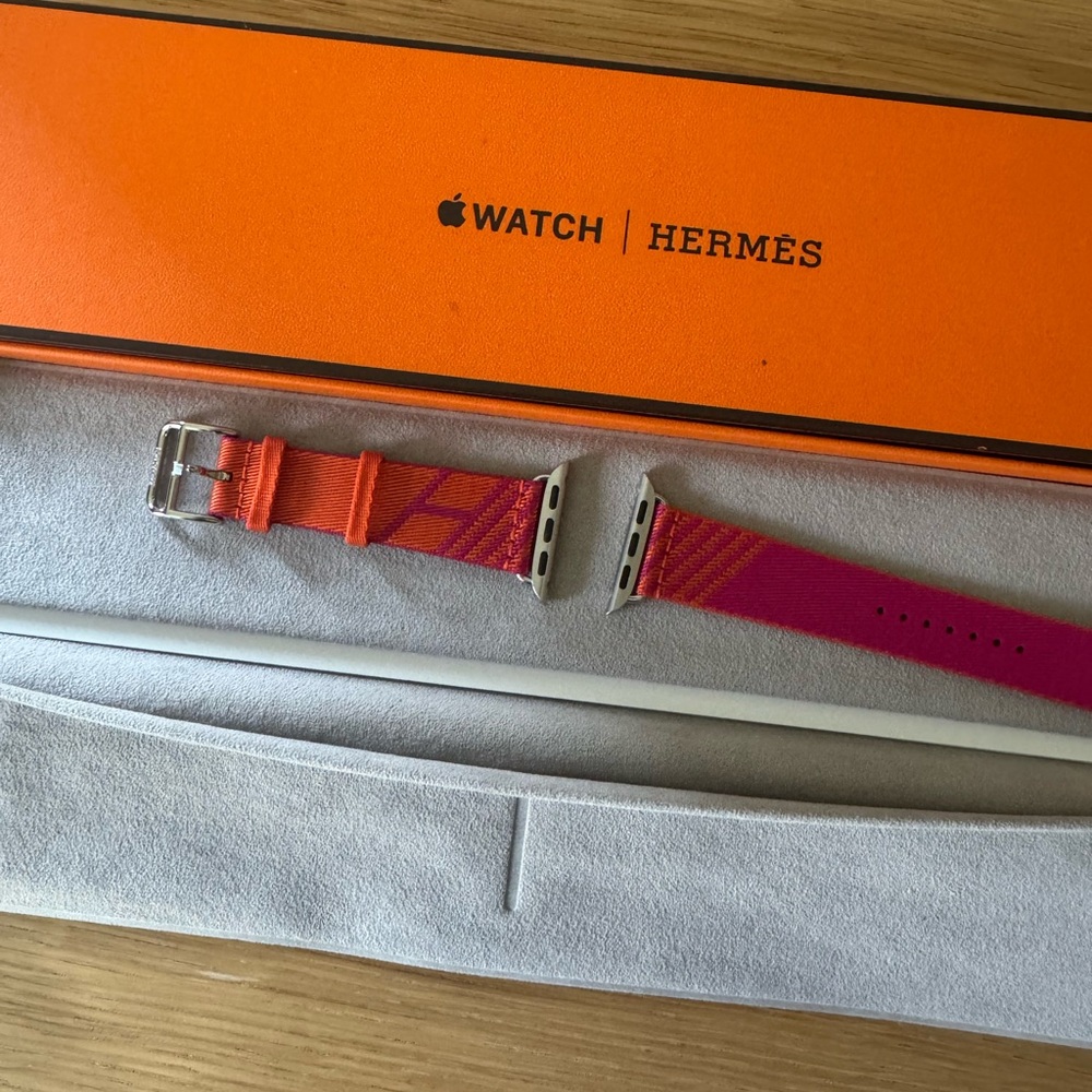Hermes Nylon Weave 32mm Twill Jump Apple Watch Single Tour Strap Orange Rose NEW